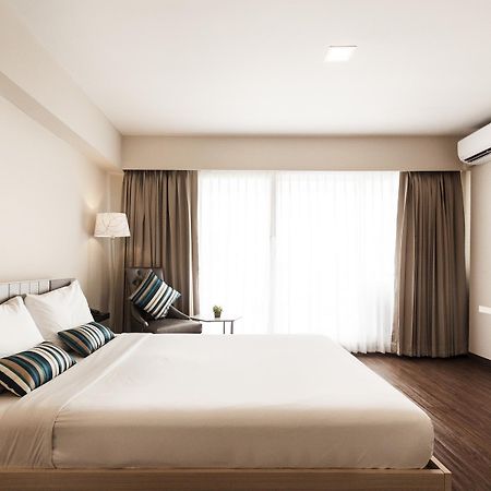 Samran Place Hotel Bangkok Esterno foto